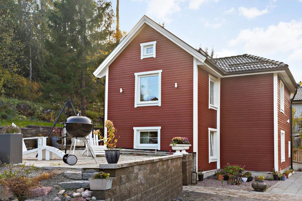 Charming Apartment In A Red House In Stockholm Estocolmo Exterior foto